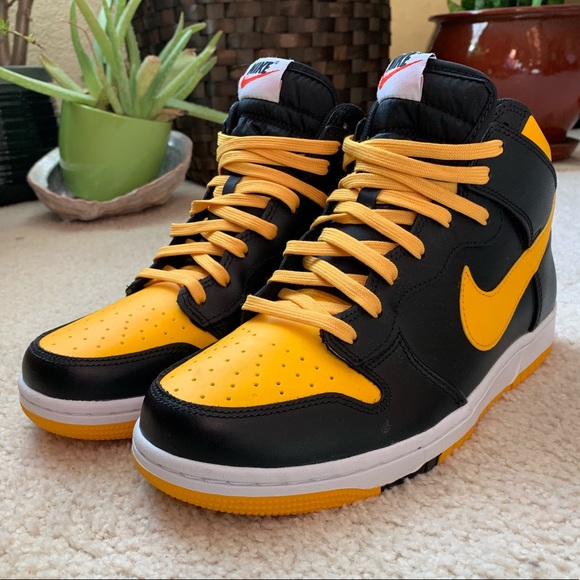 nike dunk cmft yellow